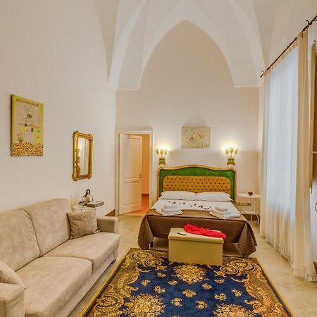 Dimora San Leucio Bed and Breakfast Lecce Exteriör bild