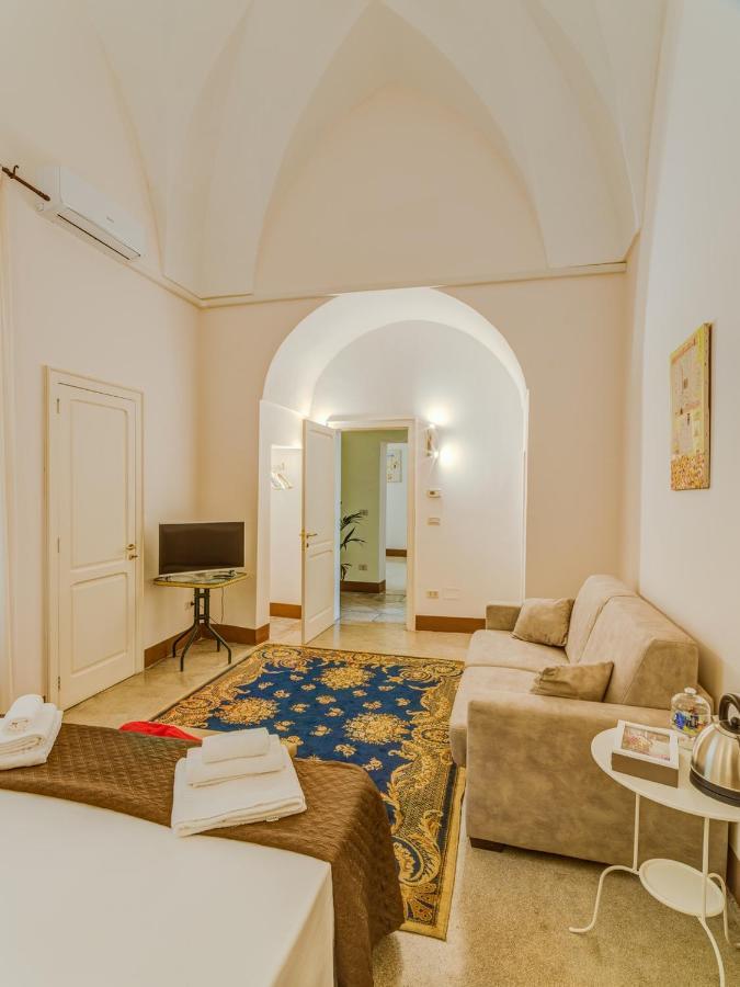 Dimora San Leucio Bed and Breakfast Lecce Exteriör bild