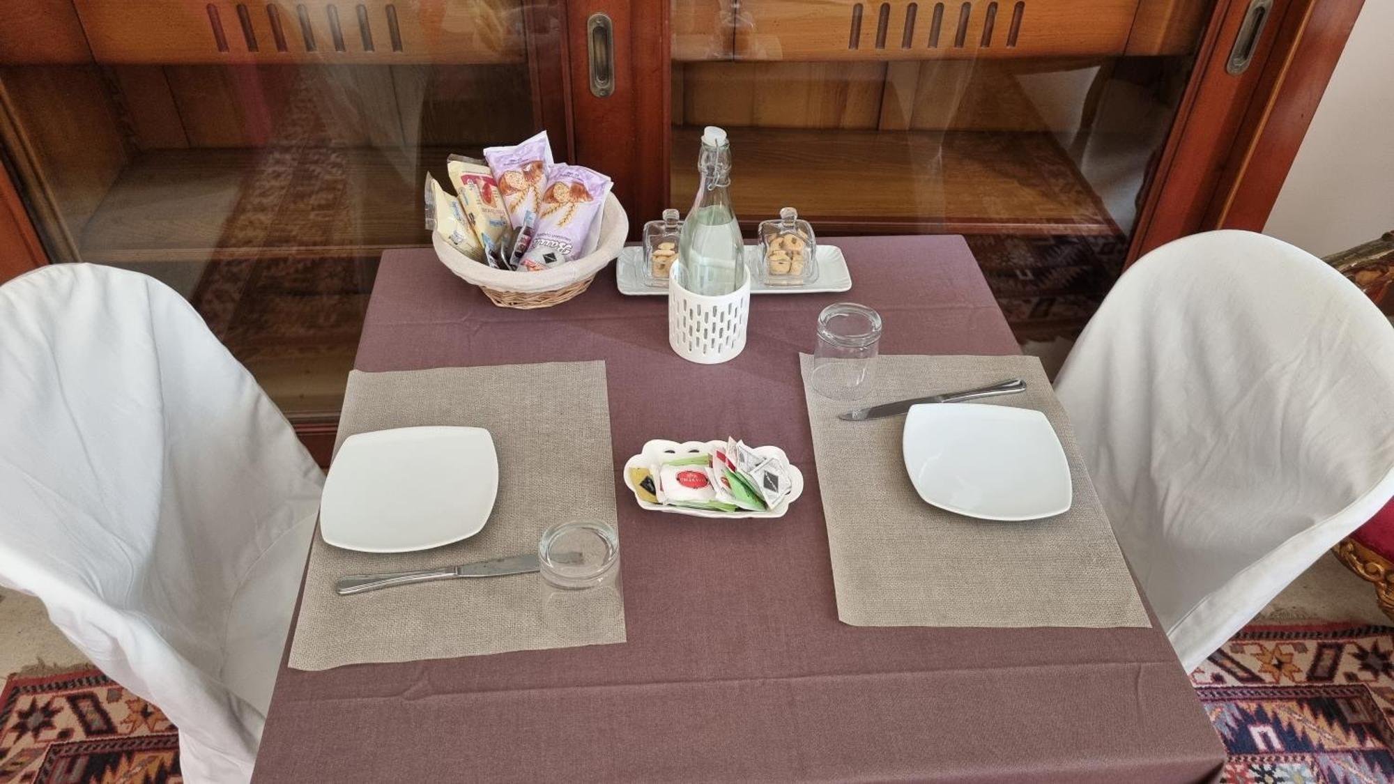 Dimora San Leucio Bed and Breakfast Lecce Exteriör bild